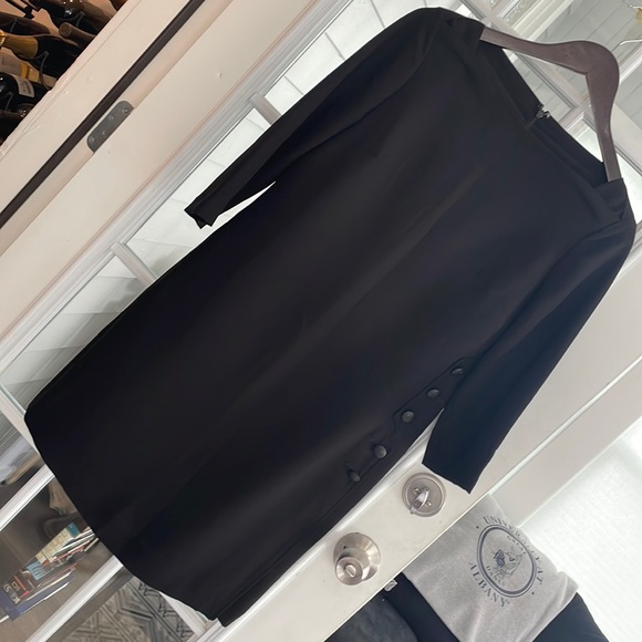 Banana republic black dress with minor pulls - see photos - Picture 1 of 5